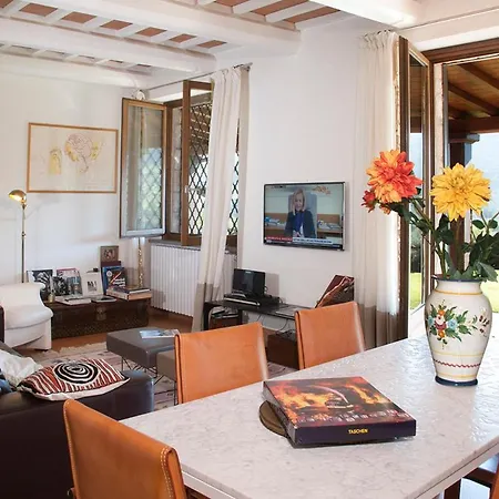 Villa Cappuccini Sleeps 4 With Wifi Spolète